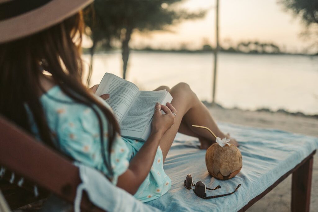 15 Cozy And Relaxing Places To Read That You’ll Love