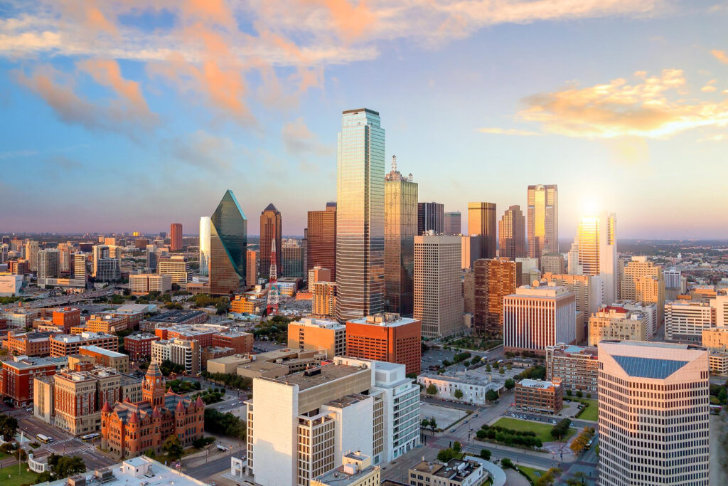 Dallas Travel Guide: Arts, Food & Neighborhoods