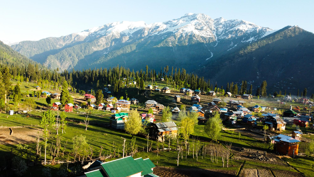 7 Beautiful Places in Kashmir to Visit in Summer