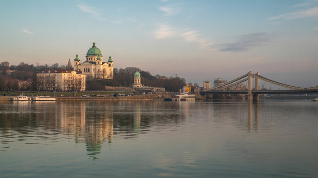 vibrant cultural dining experience