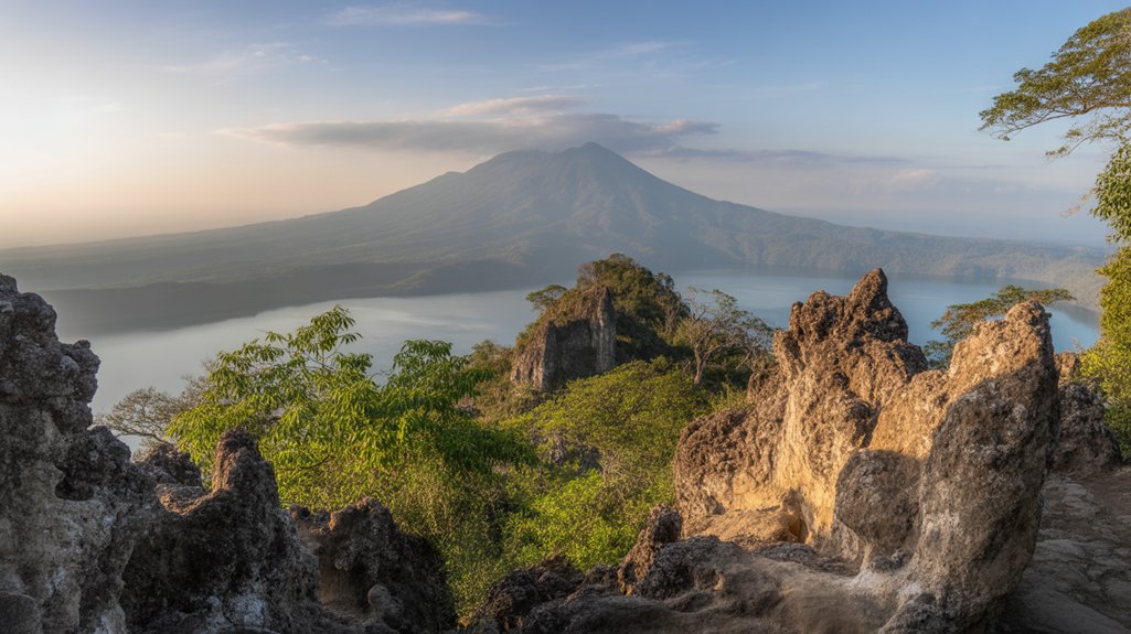 guatemalan volcanoes hiking adventure
