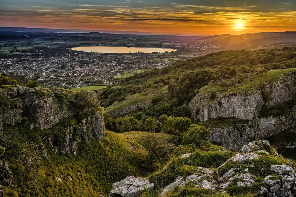 Escape The City: Best Relaxing Places Outside London