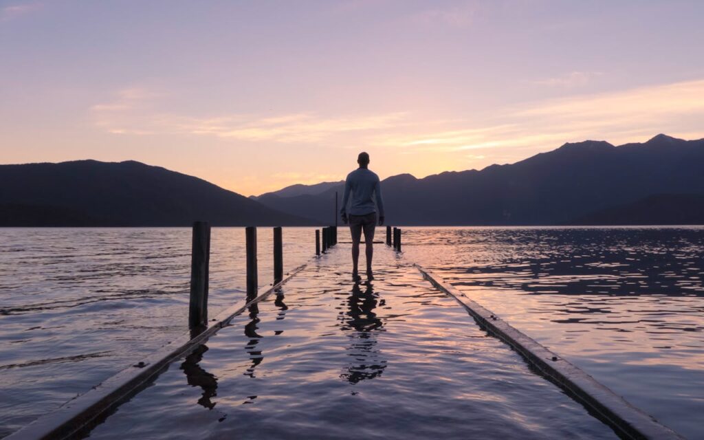 100 Relaxing Things to Do By Yourself: Unwind Solo