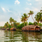 8 Beautiful Places in Kerala to Relax on a Houseboat