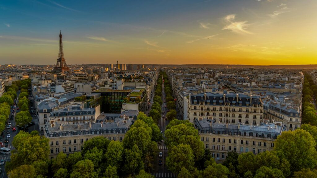 France Travel Guide: From Paris to Provence — What to See & When