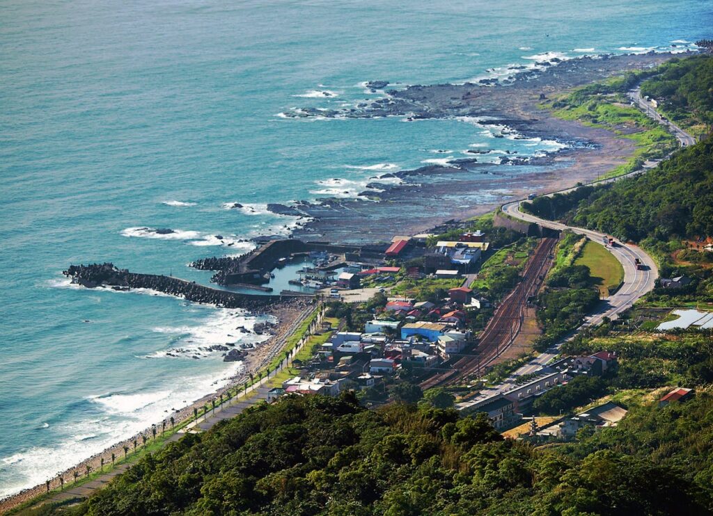 Taiwan Solo Travel Tips: Night Markets & Scenic Beauty