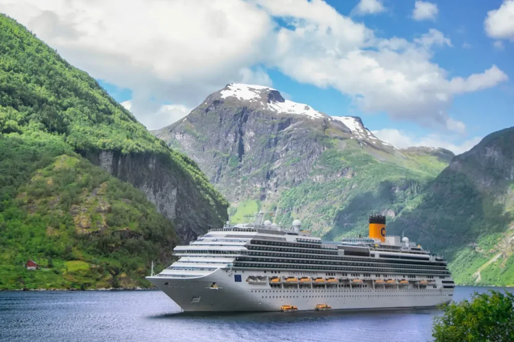 Solo Cruise Travel: Best Lines for Solo Adventurers