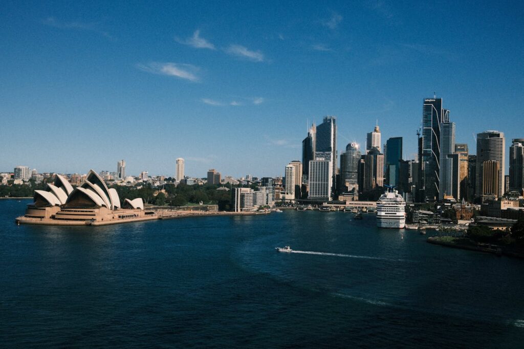 Solo Travel in Sydney: Beaches, City Life, and Culture