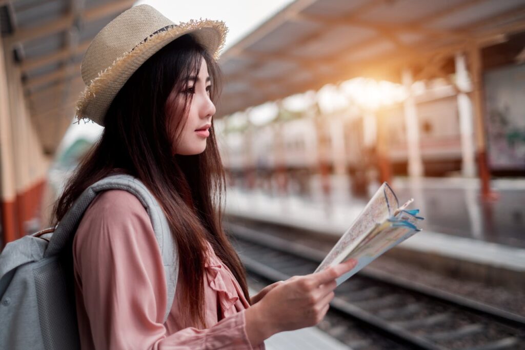 Holidays for Singles Over 30 With Social Experiences