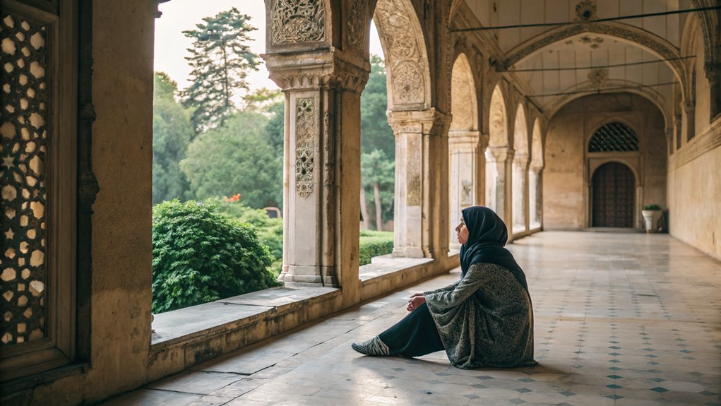 Traveling Alone as a Woman for Safe Experiences