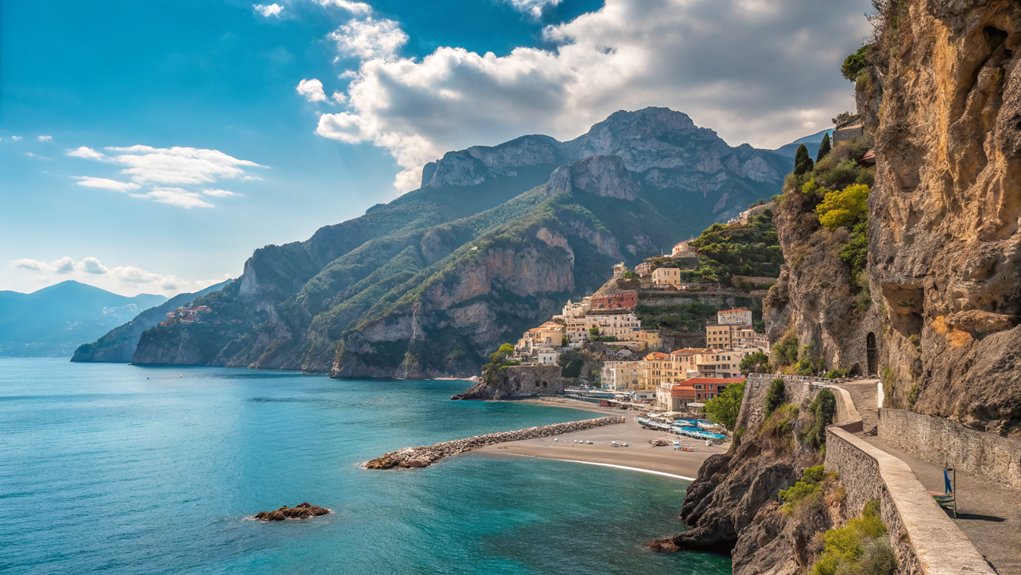 Solo Travel in Amalfi Coast: Views, Beaches, and Towns