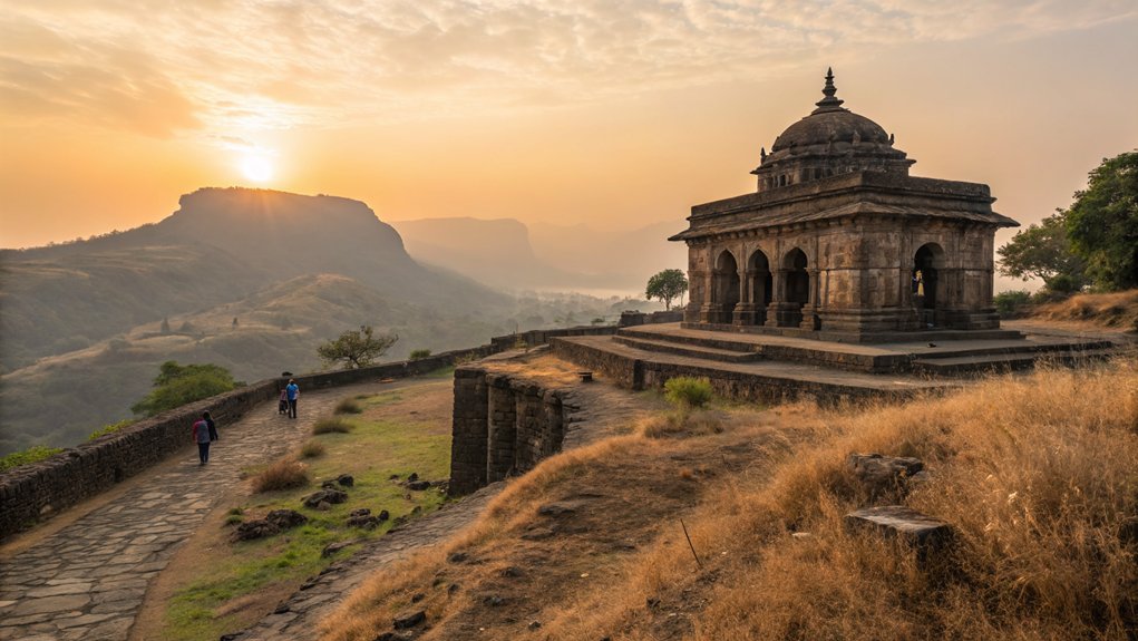 weekend solo travel near pune